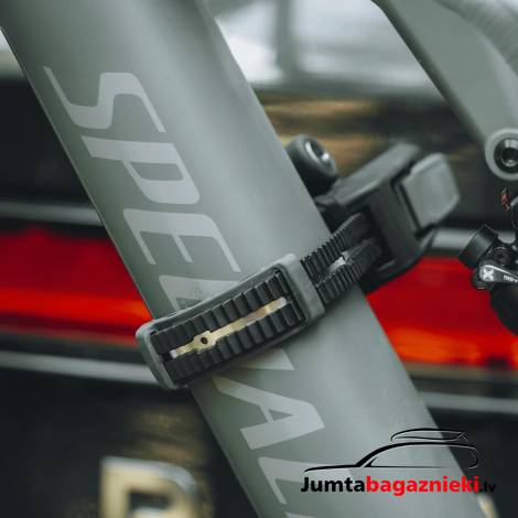Thule Epos | 3 велосипеда | 13-pin