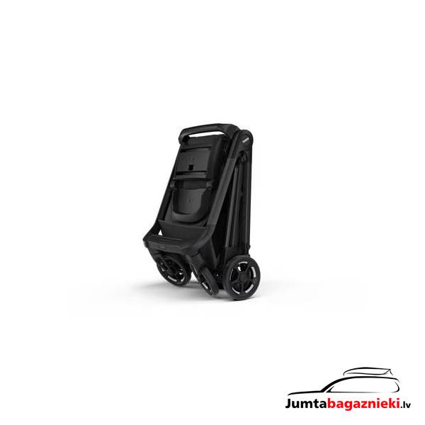 Thule Shine Black on Black Thule Shine Black on Black
