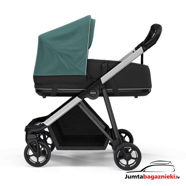 Thule Shine Mallard Green on Aluminum Thule Shine Mallard Green on Aluminum
