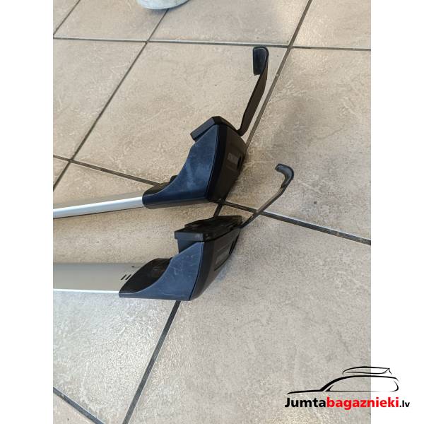 YAKIMA roof rack for Toyota Auris hatchback YAKIMA roof rack for Toyota Auris hatchback