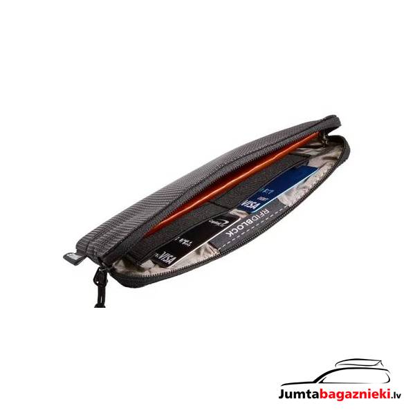 Thule Crossover 2 Thule Crossover 2