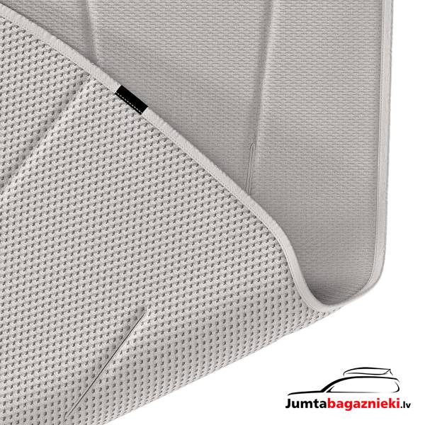 Thule summer seat liner - Soft Gray Thule summer seat liner - Soft Gray